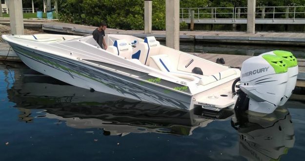 Custom Active Thunder Boats 29' Defiant Powered by Dual Mercury Verados